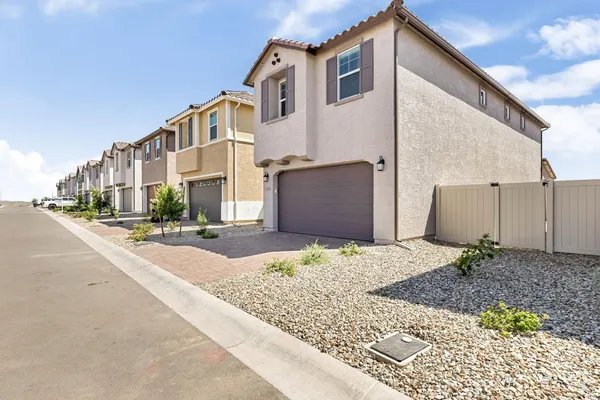 $2,195 | 24623 North 164th Drive, Surprise, AZ 85387