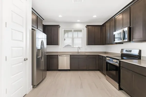 $2,195 | 24623 North 164th Drive, Surprise, AZ 85387