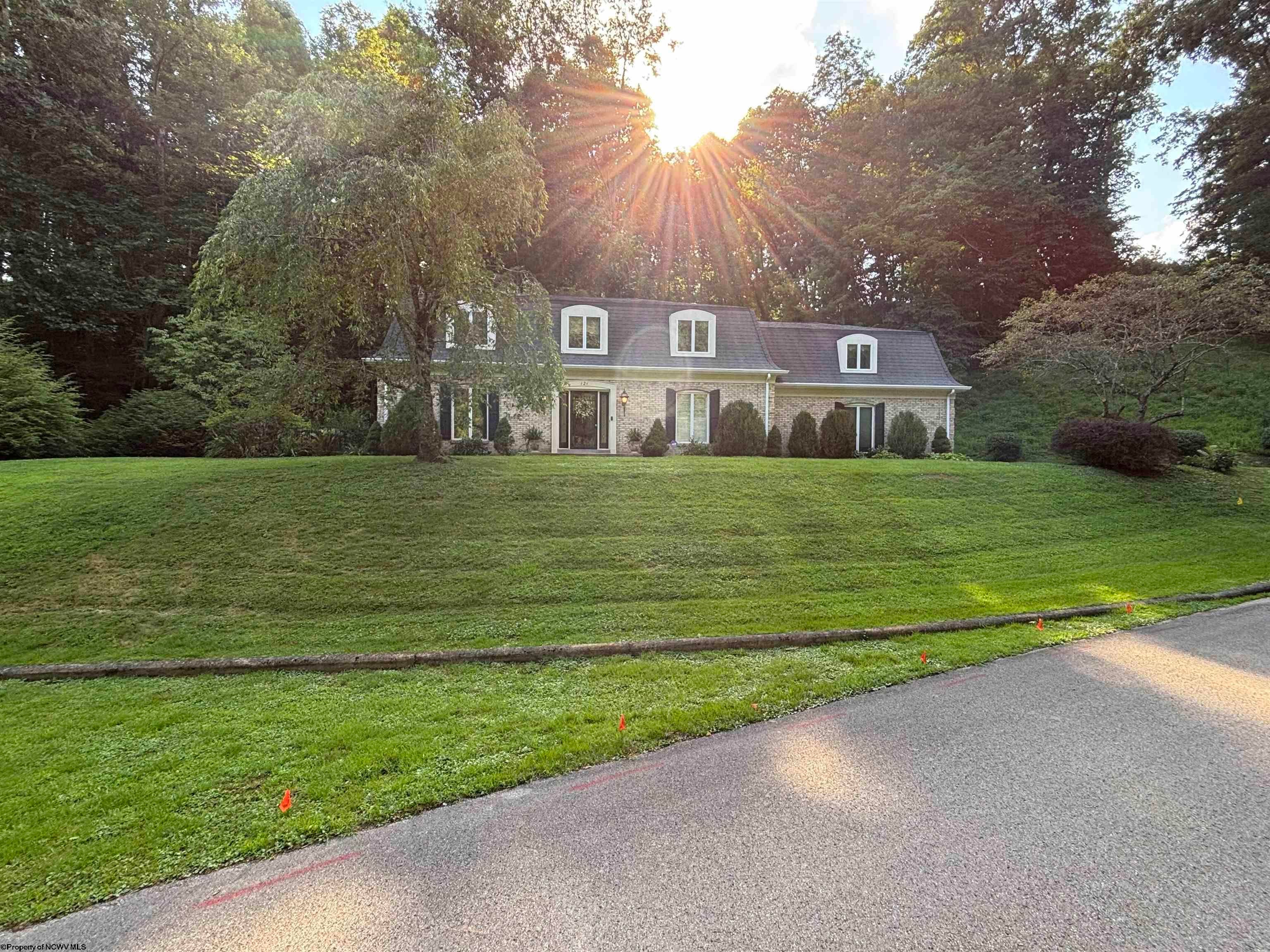 121 Stoneybrook Road Clarksburg, WV 26301 - Photo 2 of 49 Gallery Image 2