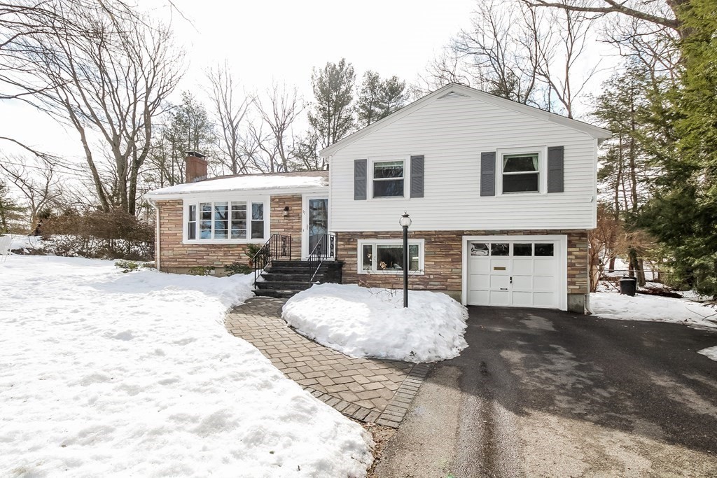 17 Redwood Road Westwood, MA 02090 - Photo 3 of 41 Gallery Image 3