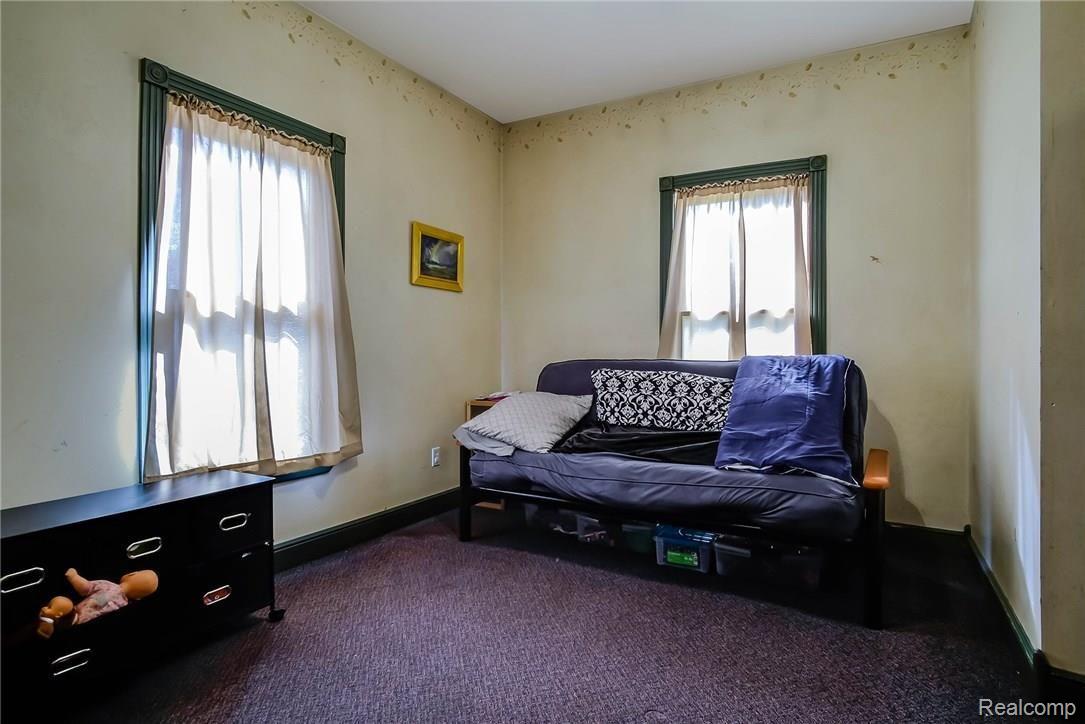4533 Bentley Lake Road Howell, MI 48843 - Photo 16 of 63 1st floor bedroom