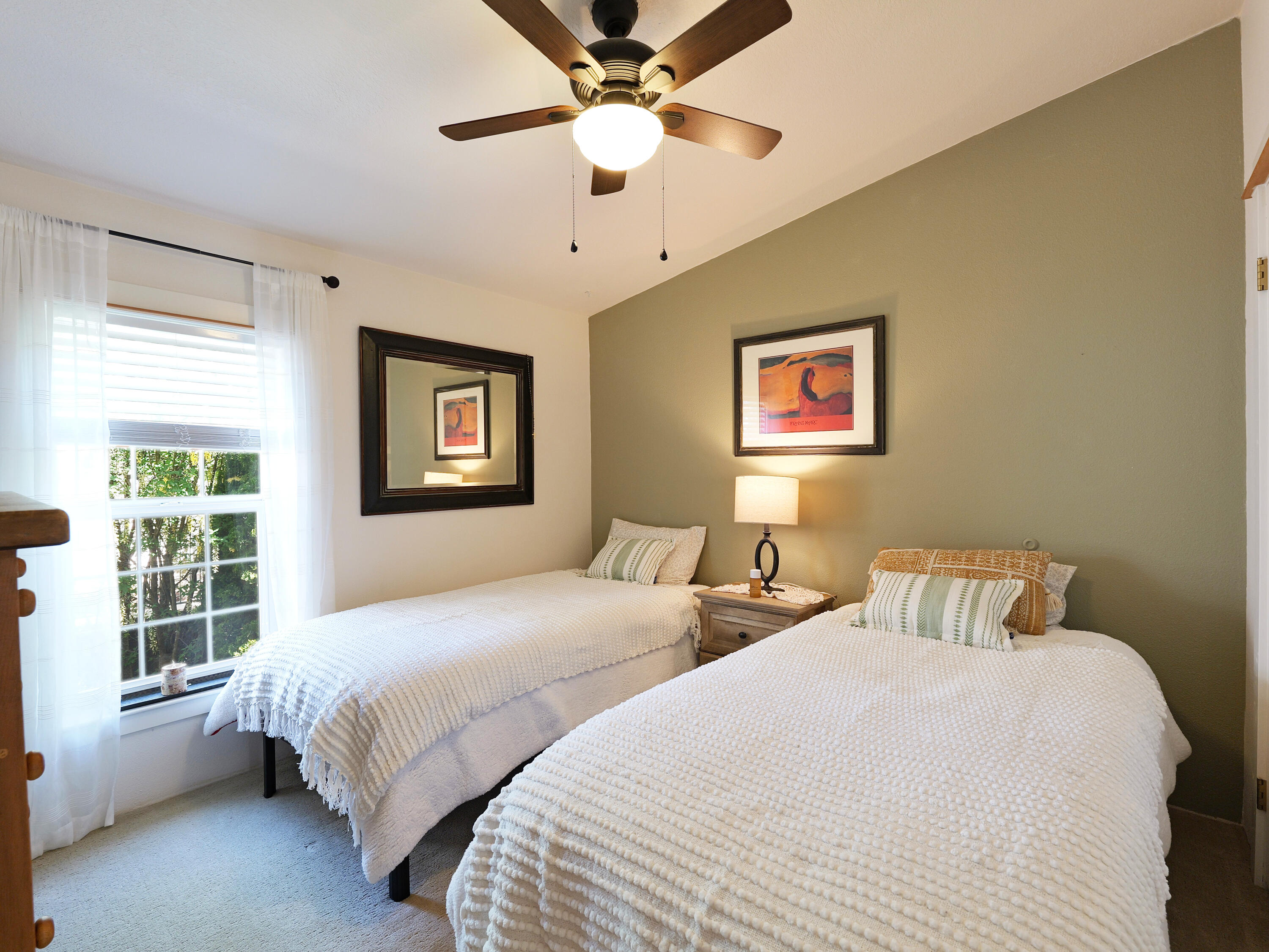 150 Castaline Place Shady Cove, OR 97539 - Photo 33 of 83 Bedroom #2