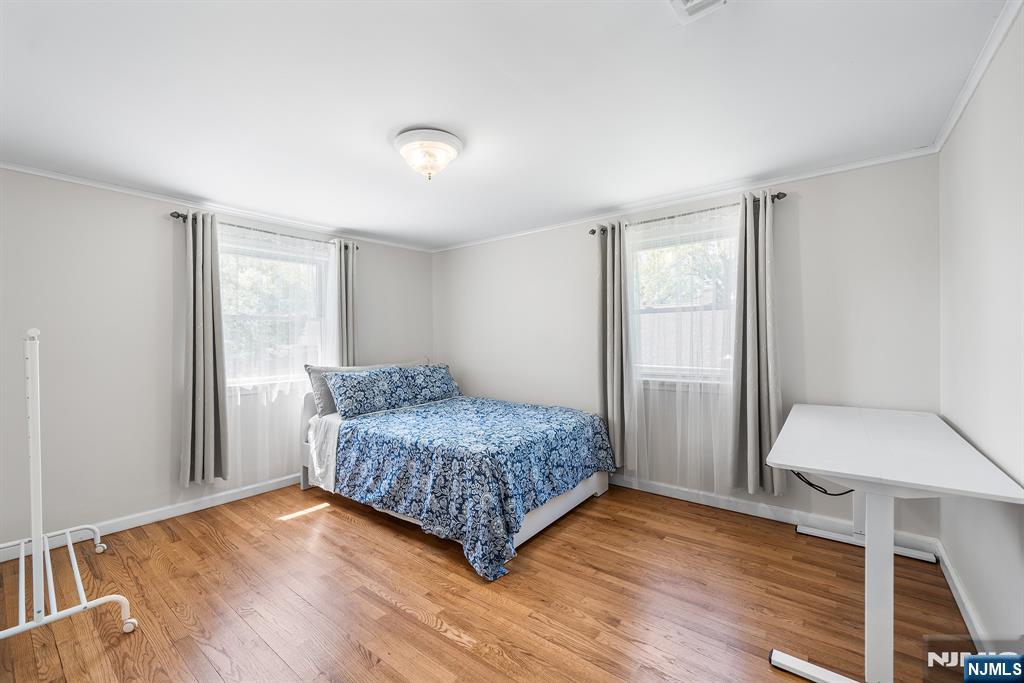 124 Crain Road Paramus, NJ 07652 - Photo 35 of 48