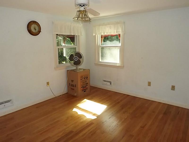 60 Sachem Road East Providence, RI 02915 - Photo 11 of 19 Bedroom.