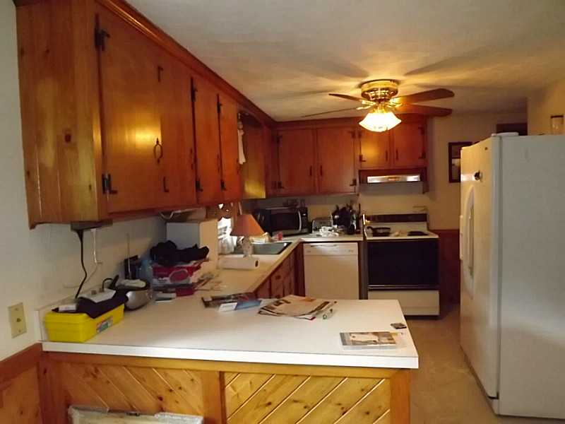 60 Sachem Road East Providence, RI 02915 - Photo 2 of 19 Kitchen.