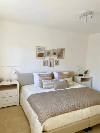 $1,190 | 100 Sunrise Drive, Unit 24, Key Biscayne, FL 33149