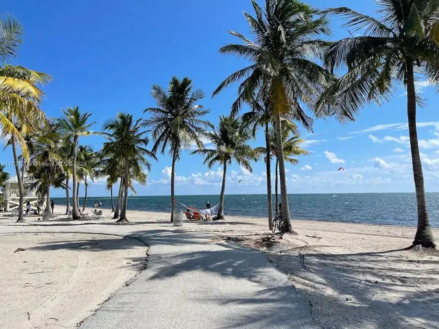 $1,190 | 100 Sunrise Drive, Unit 24, Key Biscayne, FL 33149