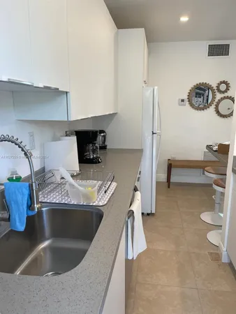 $1,190 | 100 Sunrise Drive, Unit 24, Key Biscayne, FL 33149