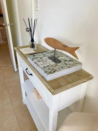 $1,190 | 100 Sunrise Drive, Unit 24, Key Biscayne, FL 33149