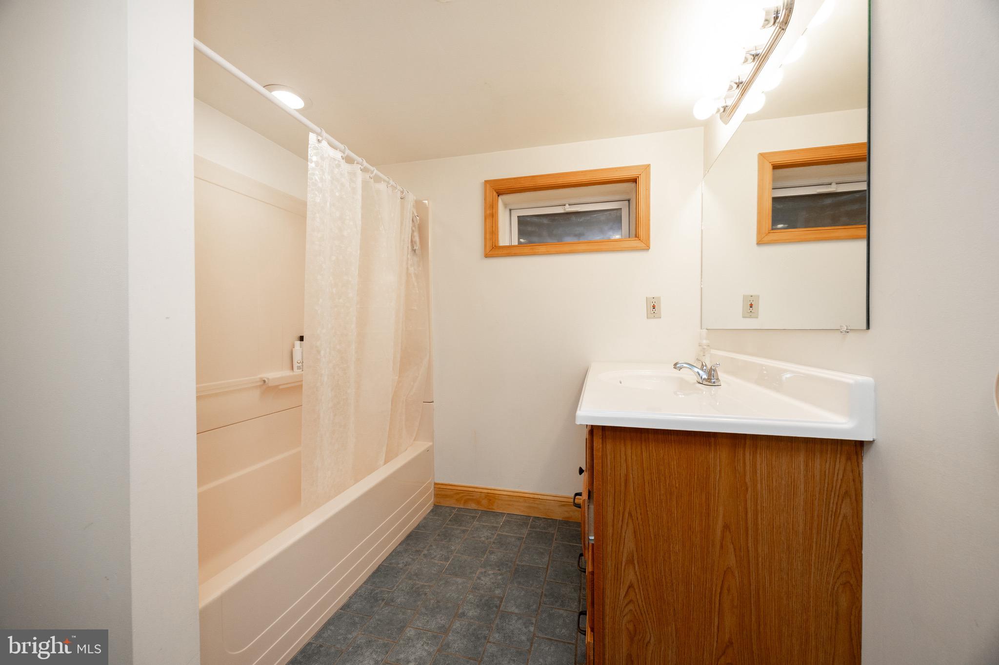 2001 Shenkel Road Pottstown, PA 19465 - Photo 44 of 58 Basement Bath