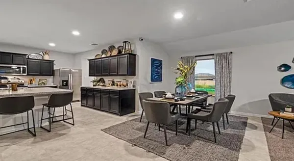 $2,450 | 829 Loomis Trail, Justin, TX 76247