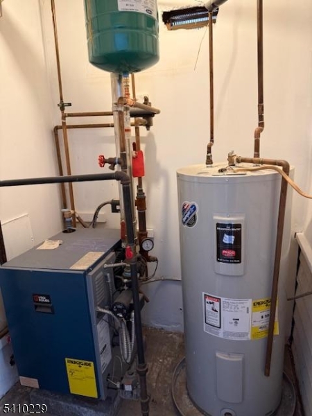 19 William Street Montclair, NJ 07042 - Photo 8 of 12