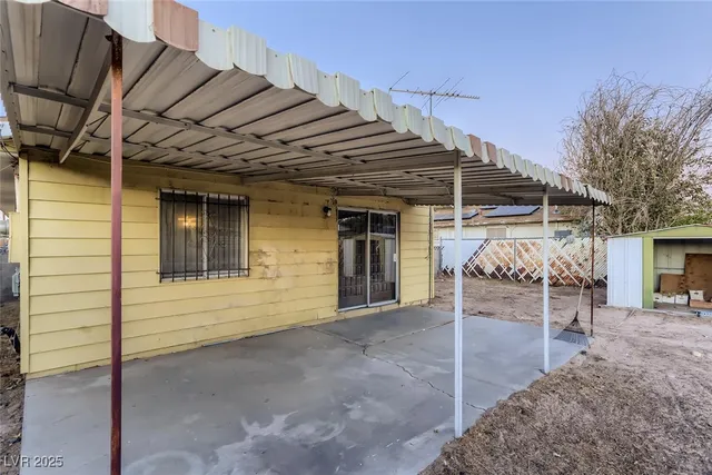 $1,250 | 3705 Haddock Avenue, North Las Vegas, NV 89030