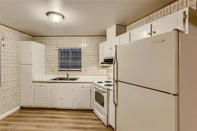 $1,250 | 3705 Haddock Avenue, North Las Vegas, NV 89030