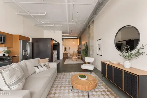 $699,000 | 510 South Hewitt Street, Unit 514, Los Angeles, CA 90013