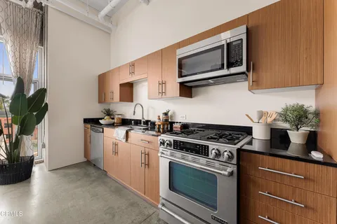 $699,000 | 510 South Hewitt Street, Unit 514, Los Angeles, CA 90013