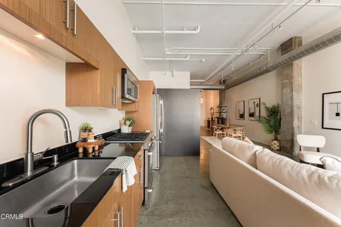 $699,000 | 510 South Hewitt Street, Unit 514, Los Angeles, CA 90013