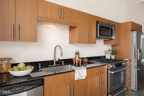 $699,000 | 510 South Hewitt Street, Unit 514, Los Angeles, CA 90013