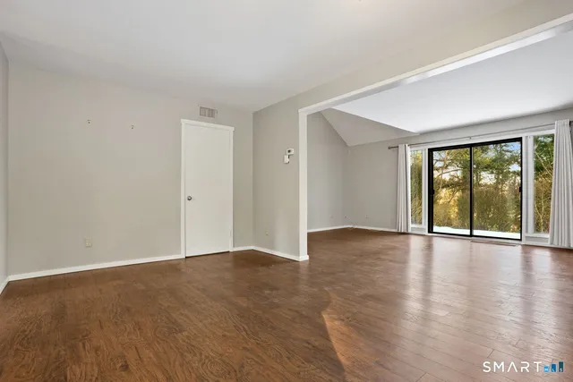 $275,500 | 331 Heritage Village, Unit E, Southbury, CT 06488