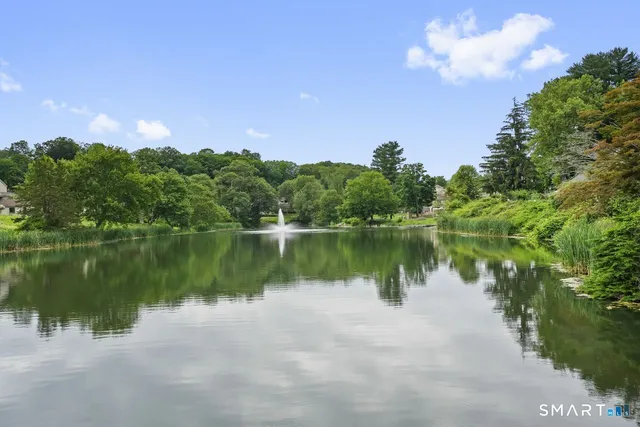 $275,500 | 331 Heritage Village, Unit E, Southbury, CT 06488