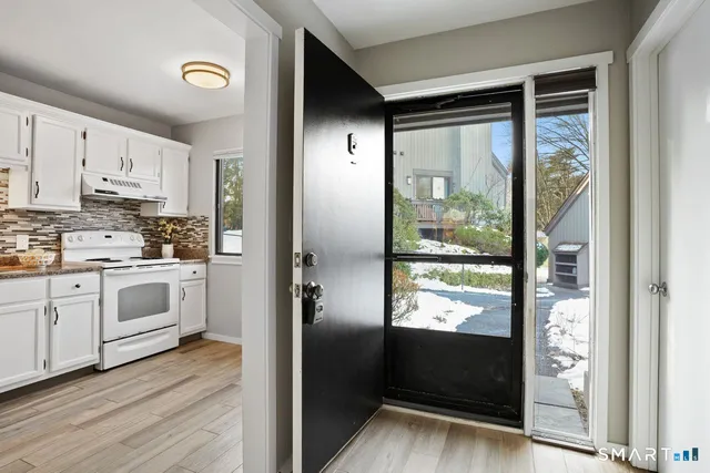 $275,500 | 331 Heritage Village, Unit E, Southbury, CT 06488