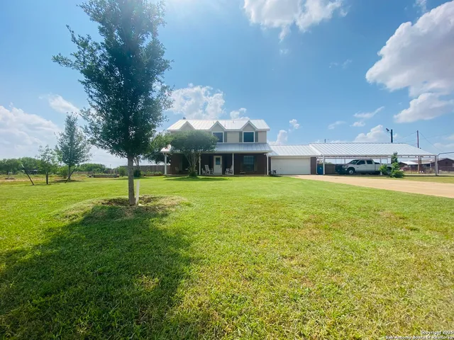 $315,000 | 606 South Phelps Street, Dilley, TX 78017
