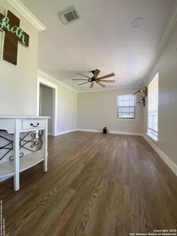 $315,000 | 606 South Phelps Street, Dilley, TX 78017