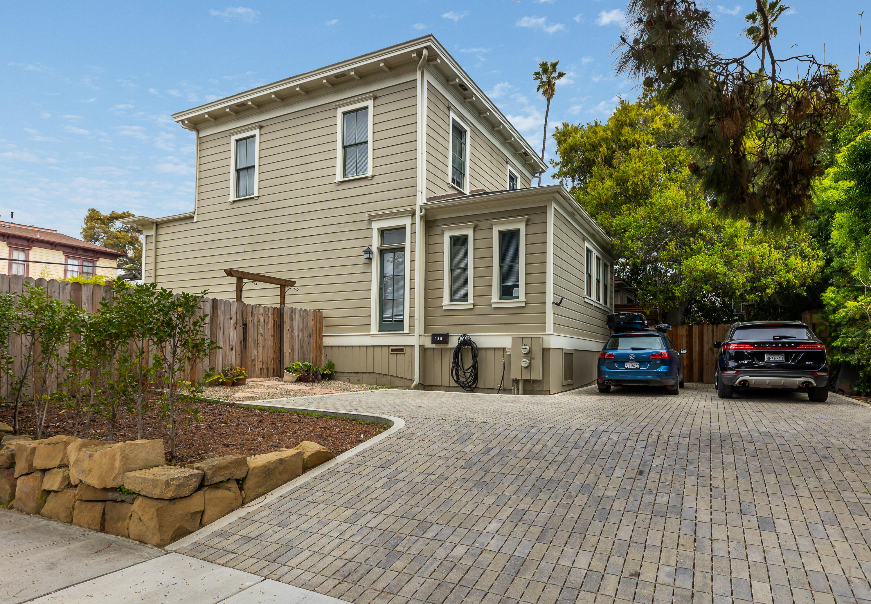 533 Brinkerhoff Avenue Santa Barbara, CA 93101 - Photo 12 of 27 a view of a car park in front of house