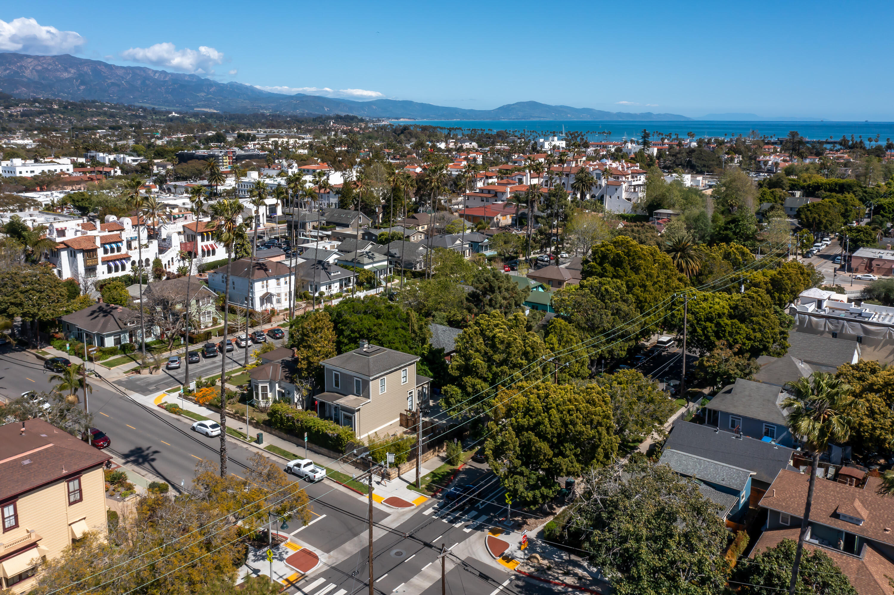 533 Brinkerhoff Avenue Santa Barbara, CA 93101 - Photo 26 of 27 an aerial view of multiple house