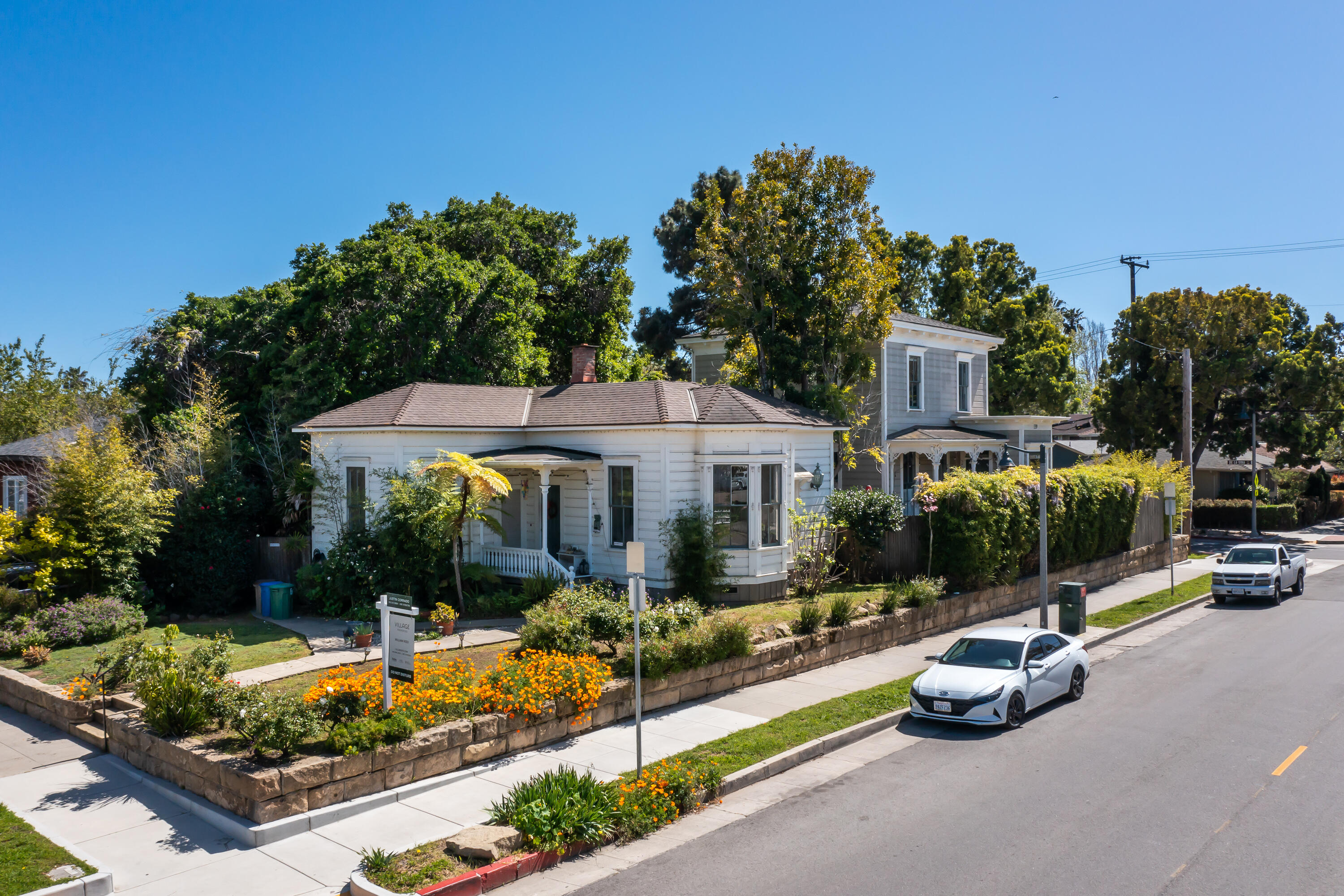 533 Brinkerhoff Avenue Santa Barbara, CA 93101 - Photo 3 of 27 a front view of a house with swimming pool garden and patio
