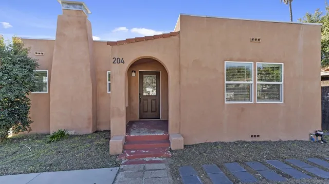 $699,000 | 204 North Citrus Avenue, Vista, CA 92084