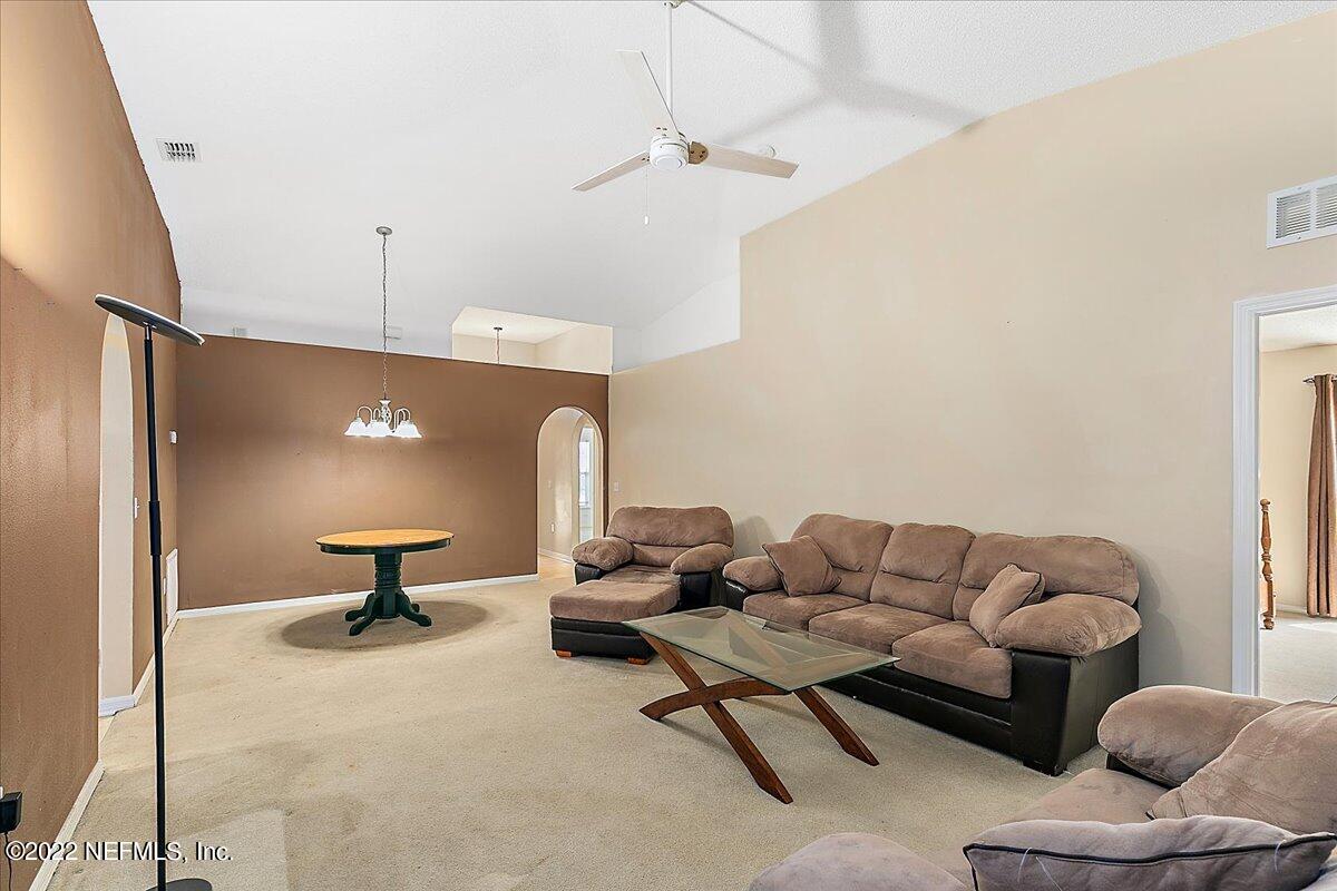 3180 Shadow Creek Road Jacksonville, FL 32226 - Photo 5 of 22 05-Living Room