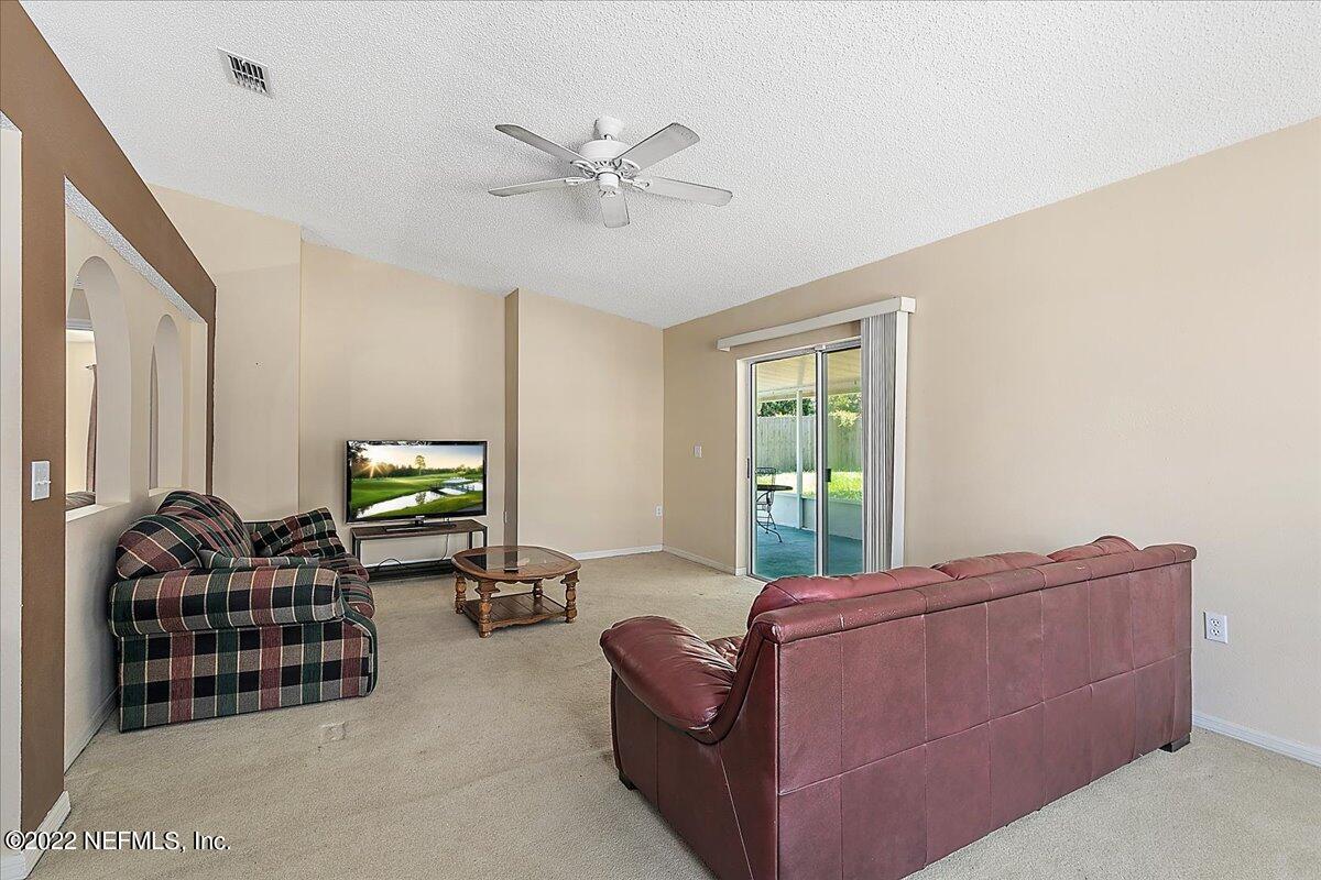 3180 Shadow Creek Road Jacksonville, FL 32226 - Photo 6 of 22 06-Family Room