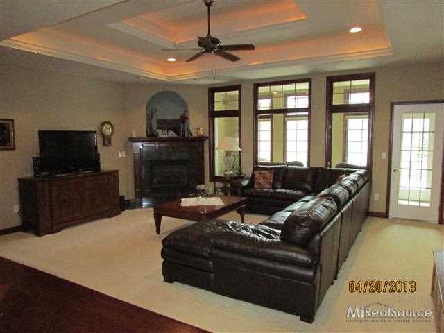 4863 Sandhill Road Almont, MI 48003 - Photo 9 of 25 31153754-8.JPG