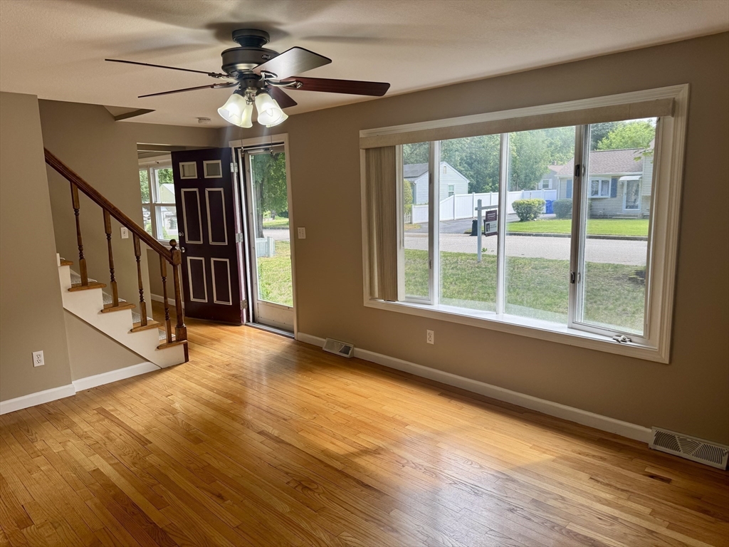 20 Entrybrook Drive Springfield, MA 01108 - Photo 13 of 26