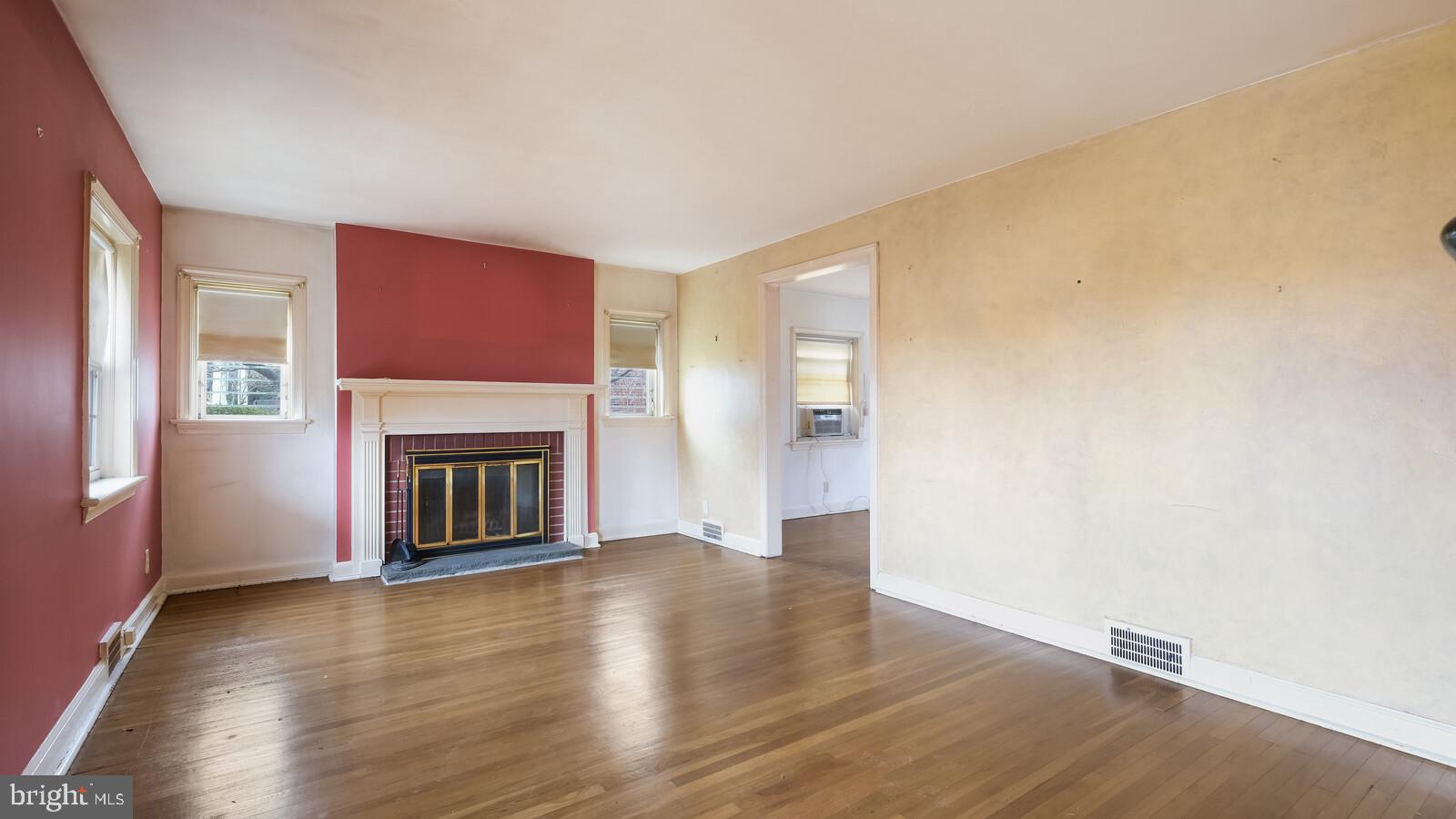 210 Claremont Road Springfield, PA 19064 - Photo 4 of 20