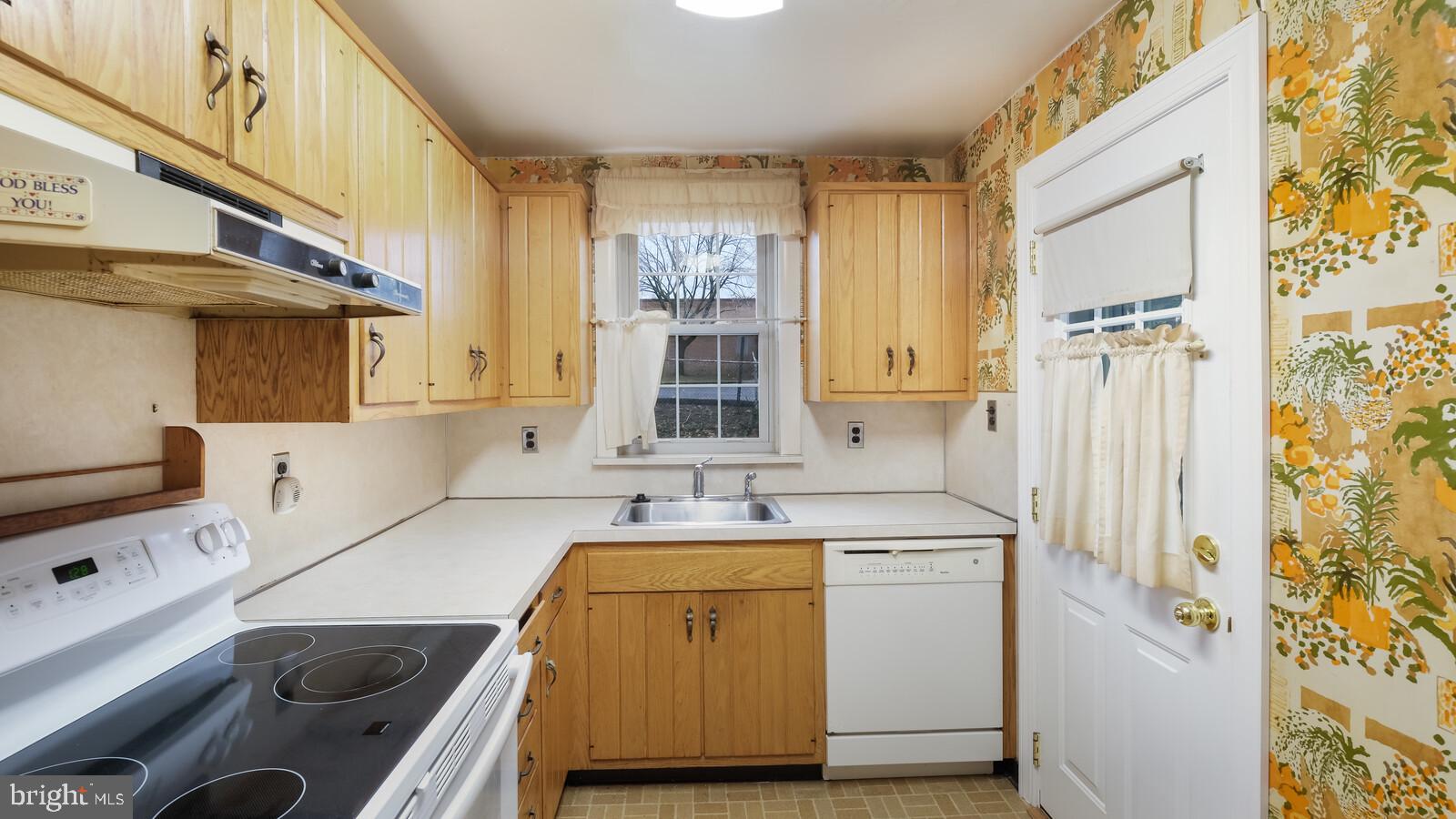 210 Claremont Road Springfield, PA 19064 - Photo 9 of 20