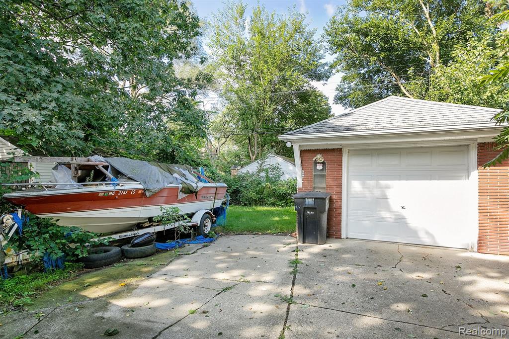 19515 Huntington Road Detroit, MI 48219 - Photo 11 of 12 Gallery Image 11