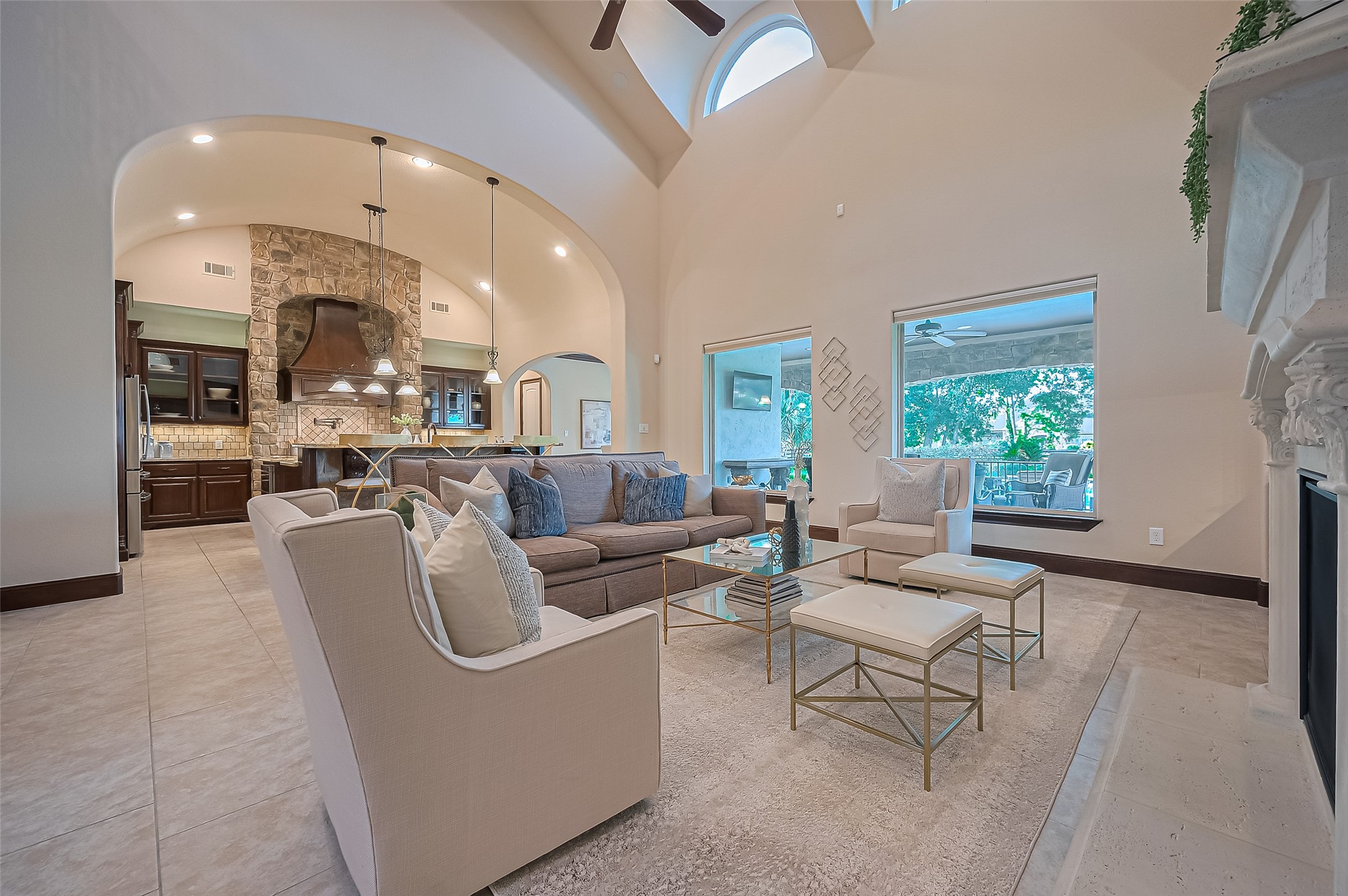 14 Royal King Road Tomball, TX 77377 - Photo 13 of 50