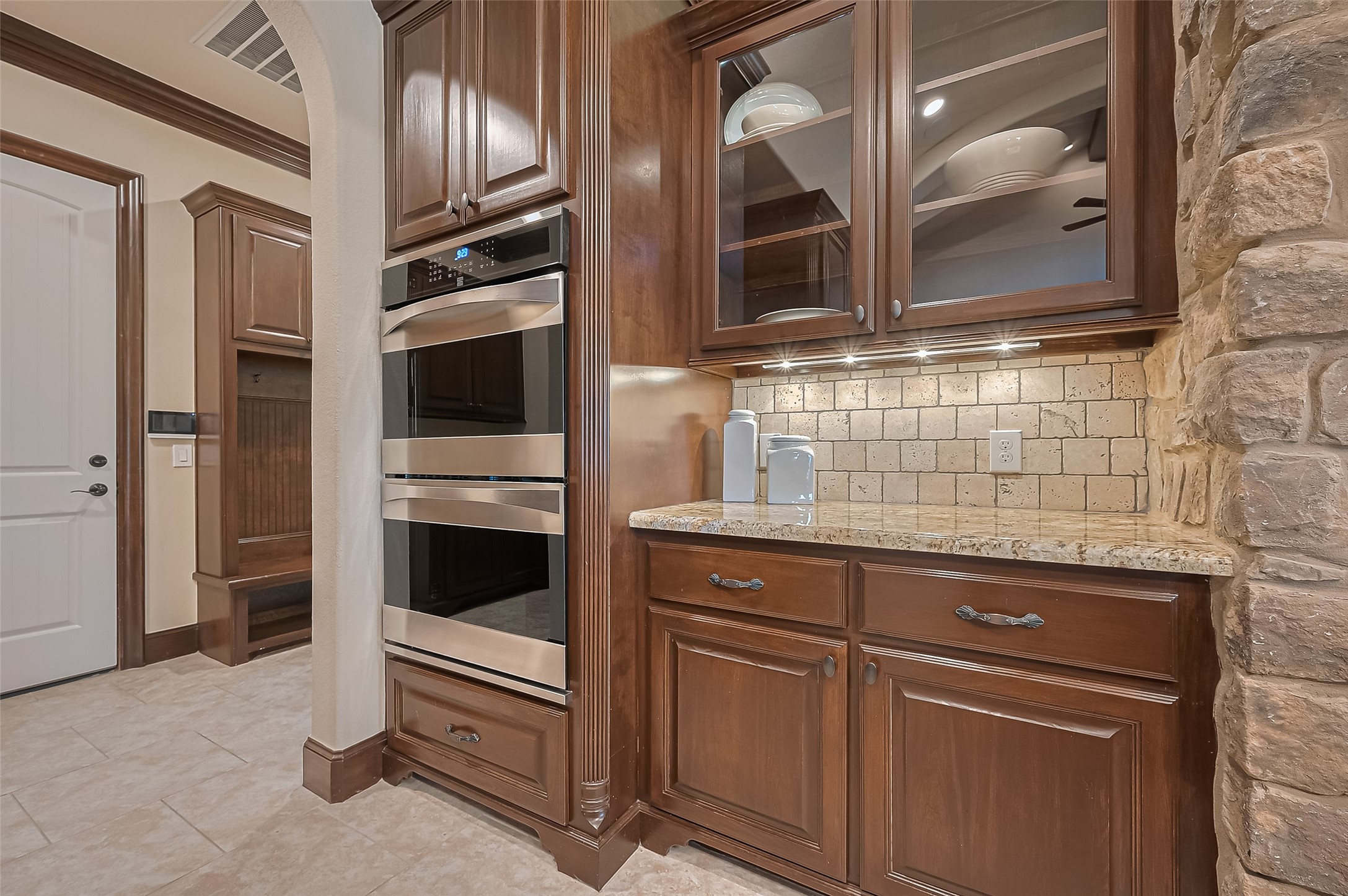 14 Royal King Road Tomball, TX 77377 - Photo 17 of 50