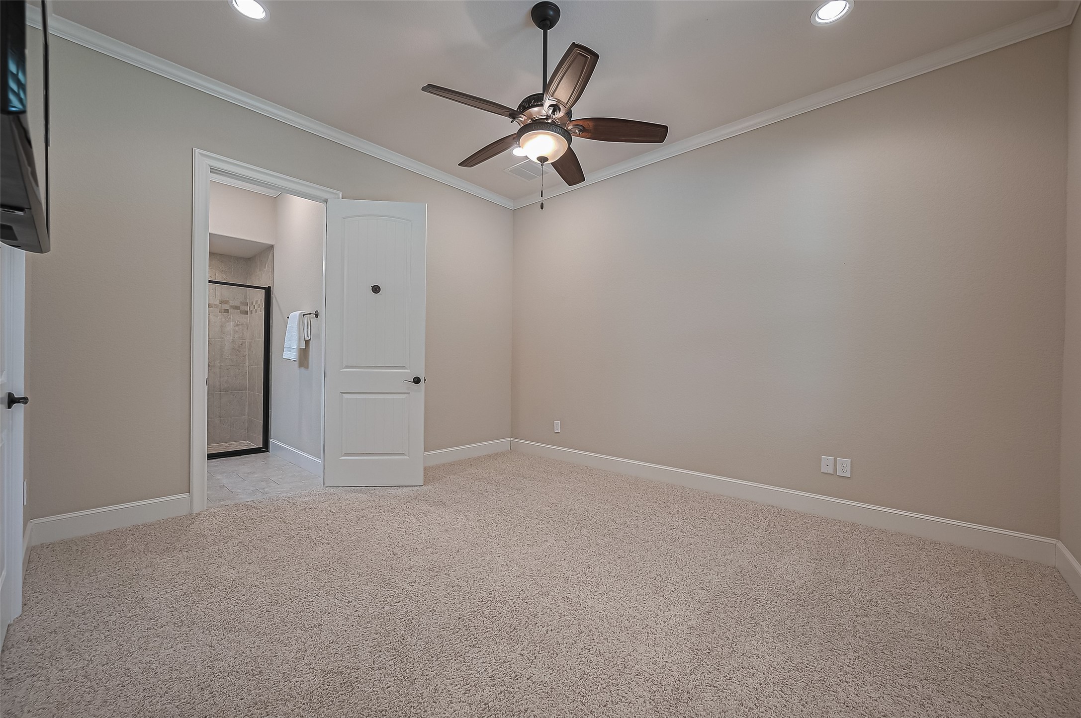 14 Royal King Road Tomball, TX 77377 - Photo 32 of 50