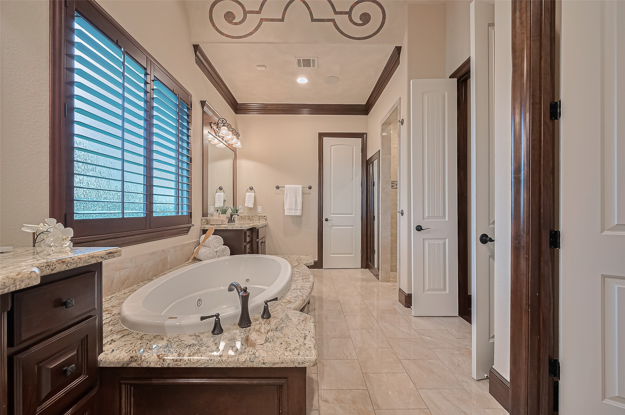 14 Royal King Road Tomball, TX 77377 - Photo 36 of 50