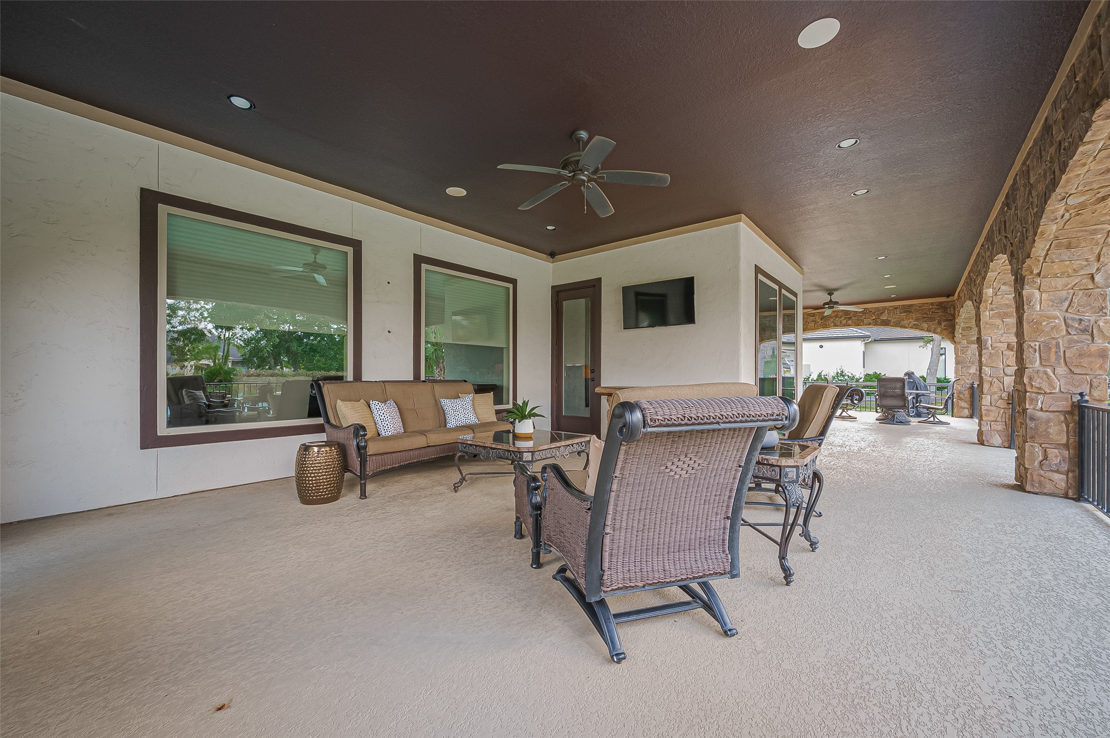 14 Royal King Road Tomball, TX 77377 - Photo 42 of 50