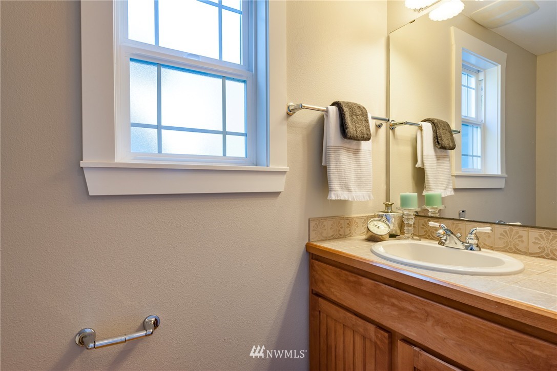 509 North 44th Street Seattle, WA 98103 - Photo 13 of 23 Gallery Image 13