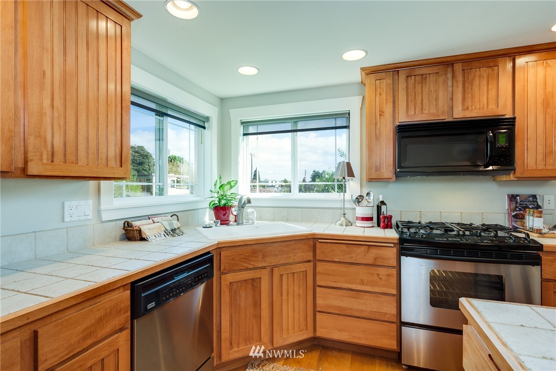 509 North 44th Street Seattle, WA 98103 - Photo 10 of 23 Gallery Image 10