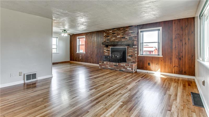 1667 Shenango Road New Galilee, PA 16141 - Photo 3 of 25 Gallery Image 3