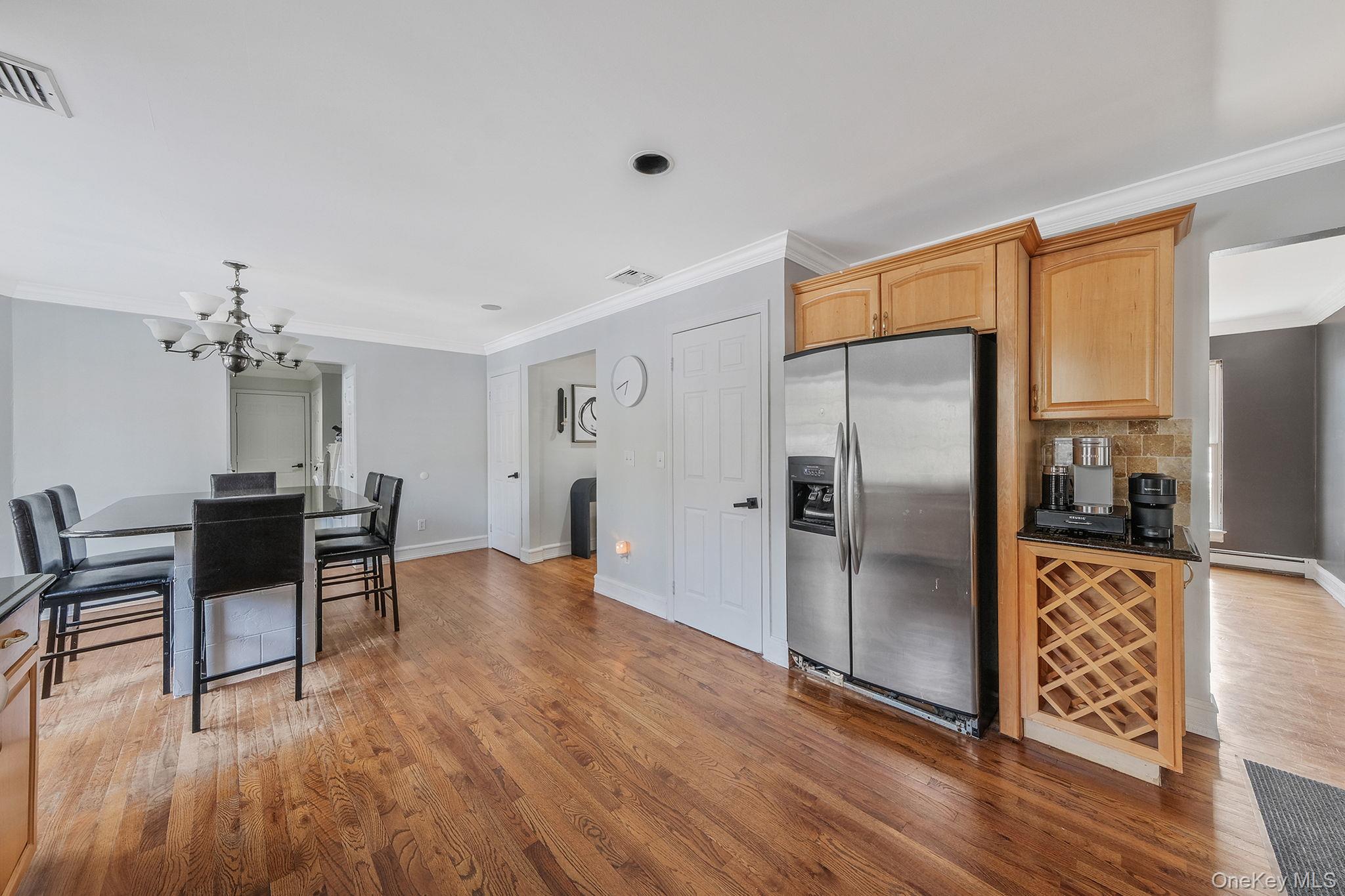 180 Miller Place Road Miller Place, NY 11764 - Photo 14 of 44