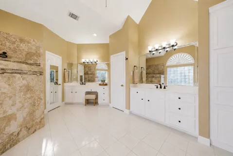$650,000 | 1151 Bentwater Drive, Montgomery, TX 77356