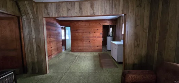 $90,000 | 1013 North Edgewater Drive, Silver Lake, IN 46982