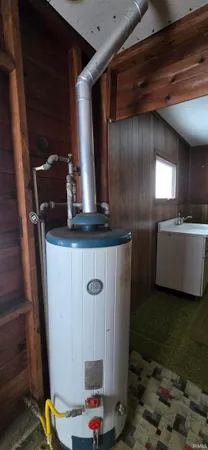 $90,000 | 1013 North Edgewater Drive, Silver Lake, IN 46982